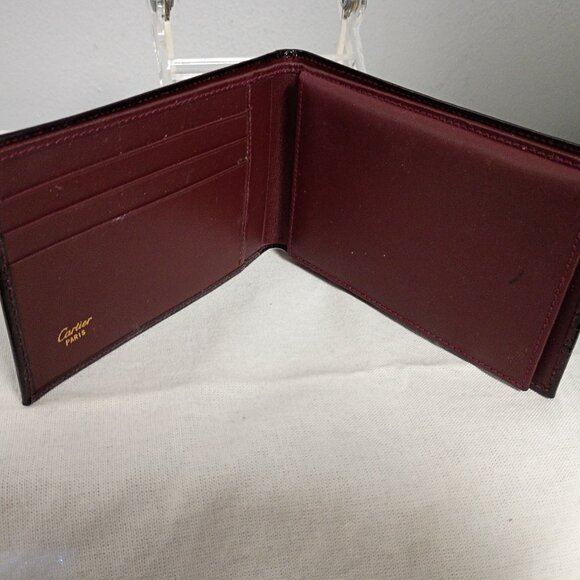 ❤️Authen CARTIER  Burgundy Patent Leather Croc Print ID Billfold Wallet 5.5 x3.5 - Picture 4 of 6